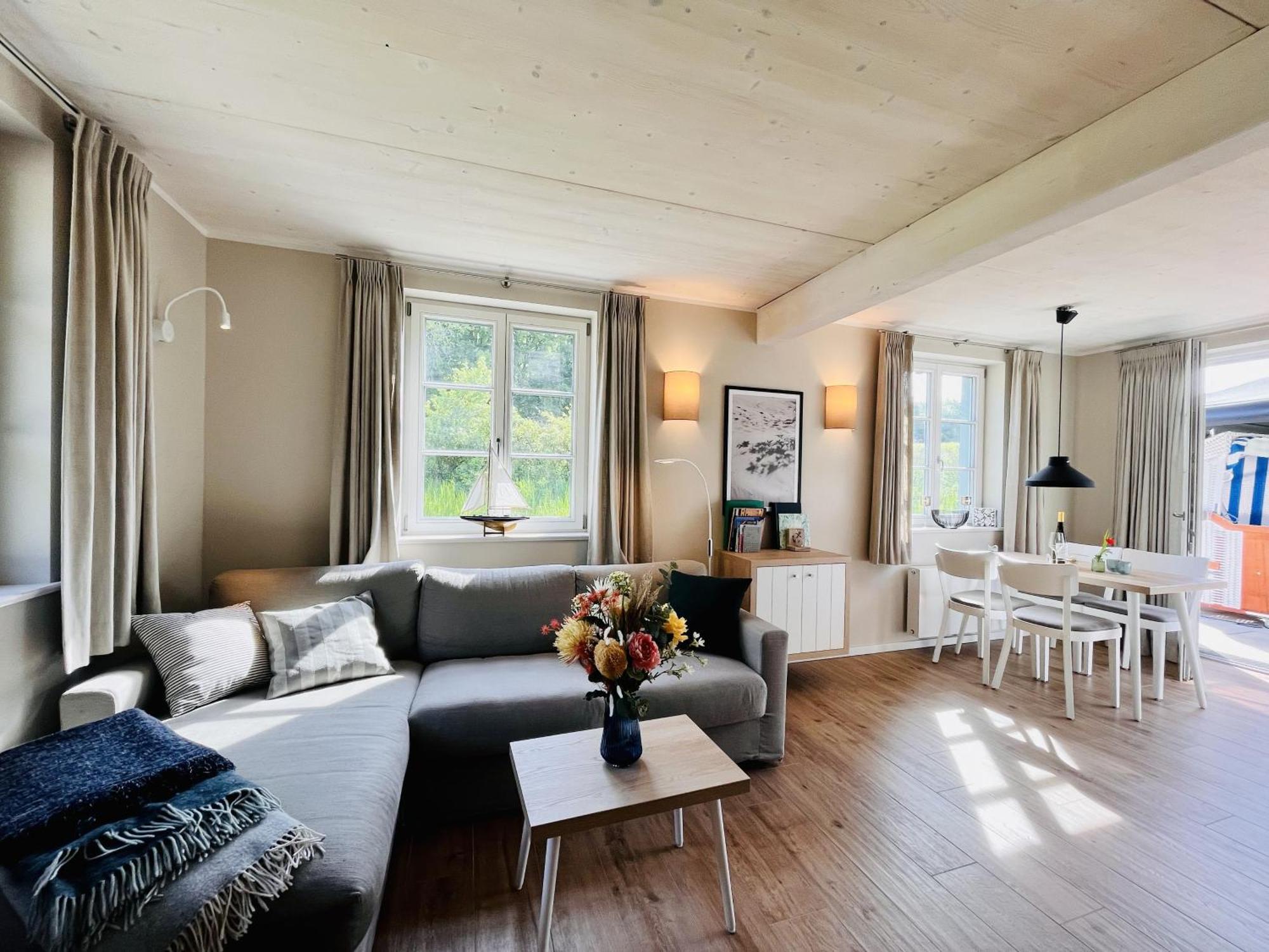 Ferienhaus Strandflieder 05 Feriendorf Klein Stresow Ruegen By Ruyastay 普特布斯 外观 照片