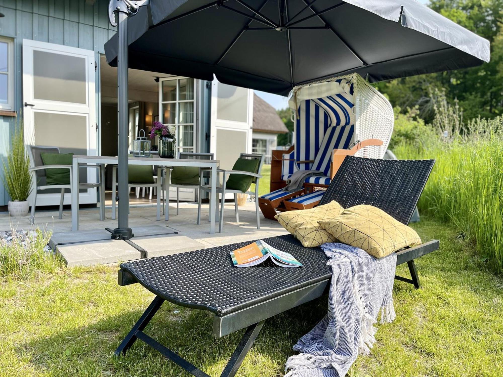 Ferienhaus Strandflieder 05 Feriendorf Klein Stresow Ruegen By Ruyastay 普特布斯 外观 照片